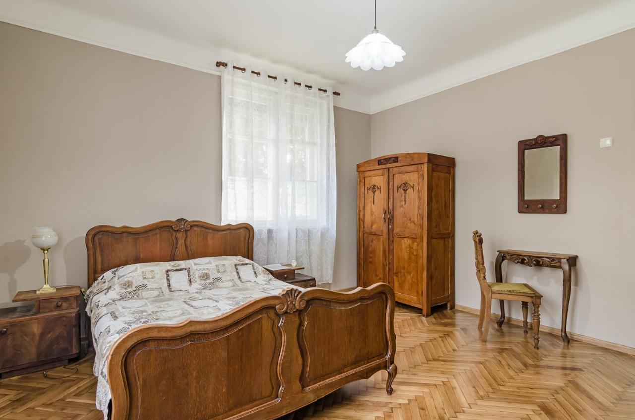 Апартамент Жасмин Apartment Varna Exterior photo